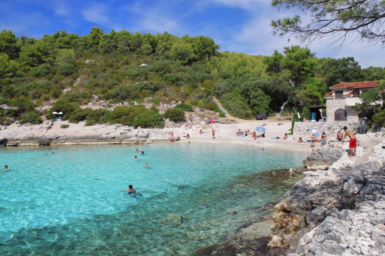 Apartments By The Sea Zavalatica, Korcula - 9137 Exterior foto